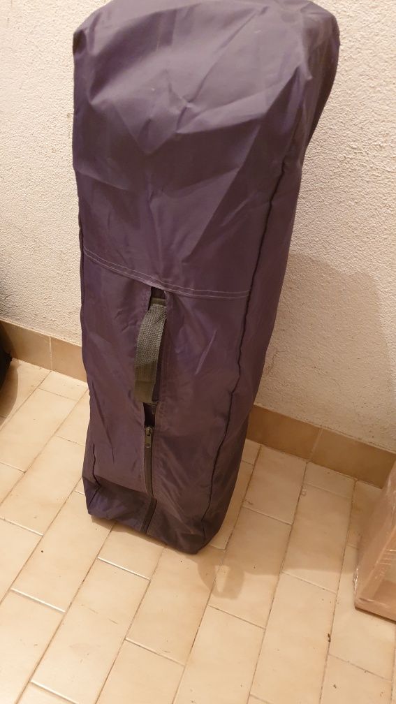 Cama/parque viagem criança 35€