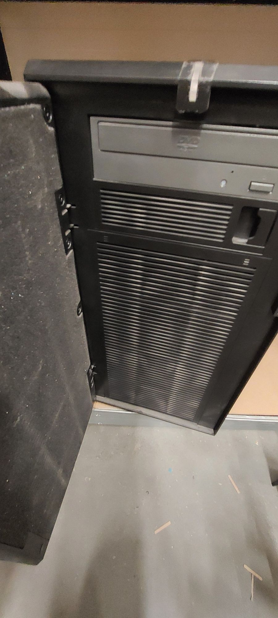 Obudowa Fractal Design Define R4 Black Pearl (FD-CA-DEF-R4-BL)


 + st