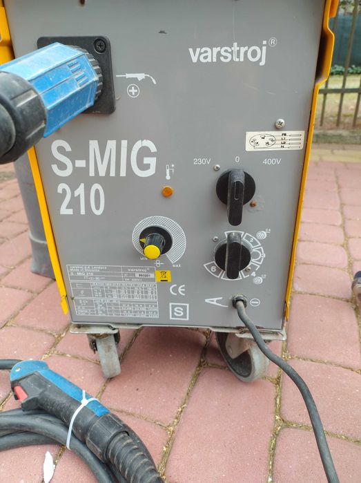 Migomat Varstroj 210 + 2 butle i 2 uchwyty