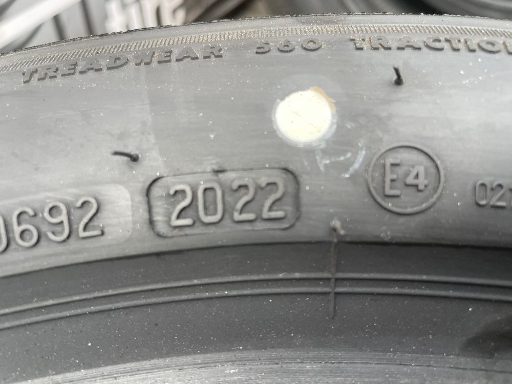 Шини нові 255/45 R20 Bridgestone 2022рік 255 45 20