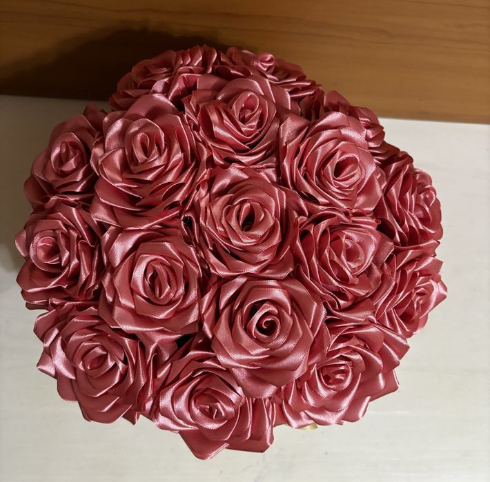 Букети з атласних стрічок