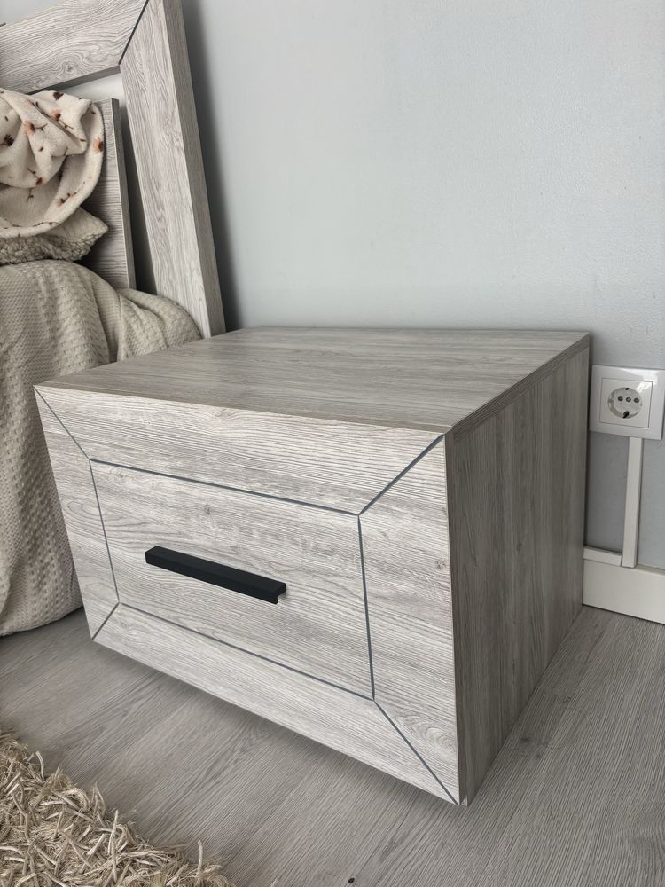 Quarto de Casal - Semi Novo.