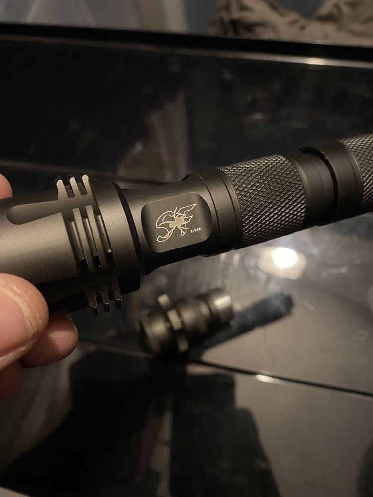 Latarka takryczna SF X-566
