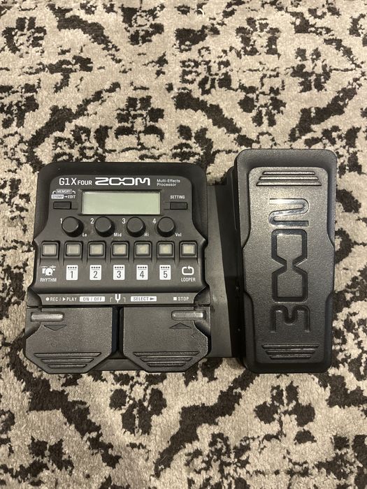 Multiefekt gitarowy ZOOM G1X FOUR