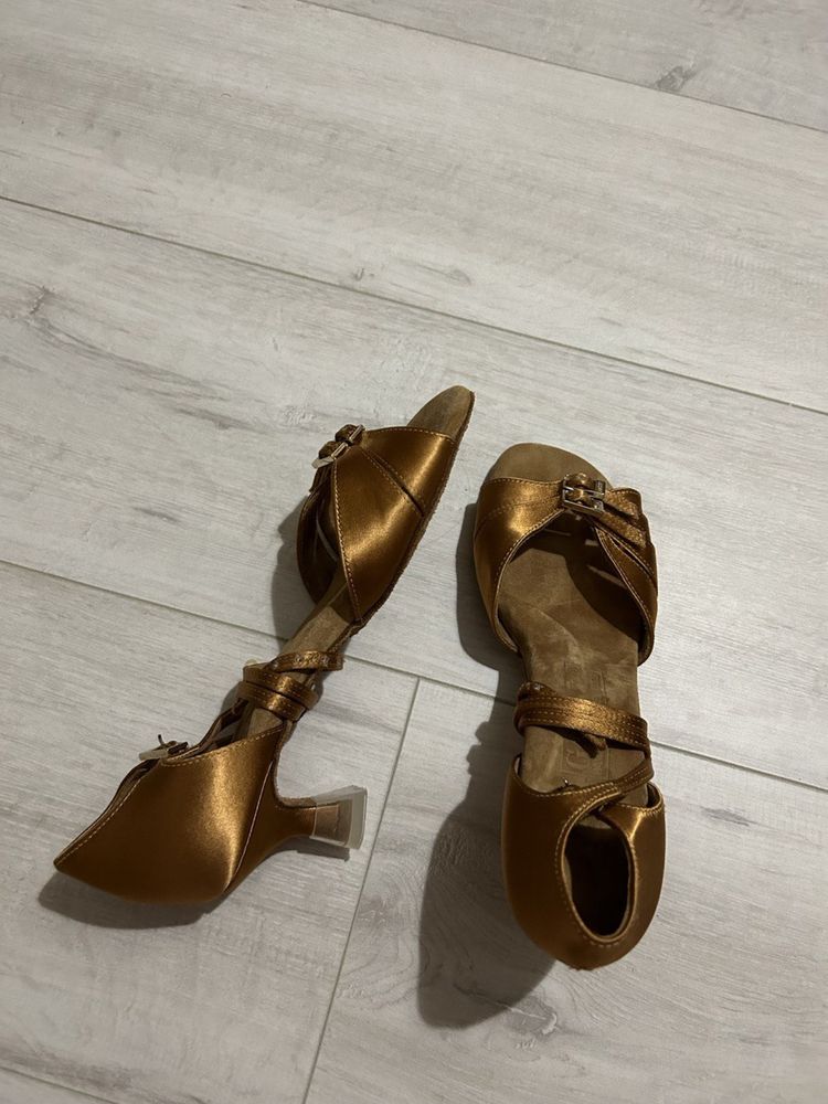 Танцювальні туфлі Dance shoes GALEX