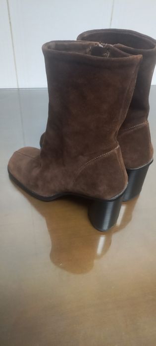 Botins camurça castanhos da "Zara"