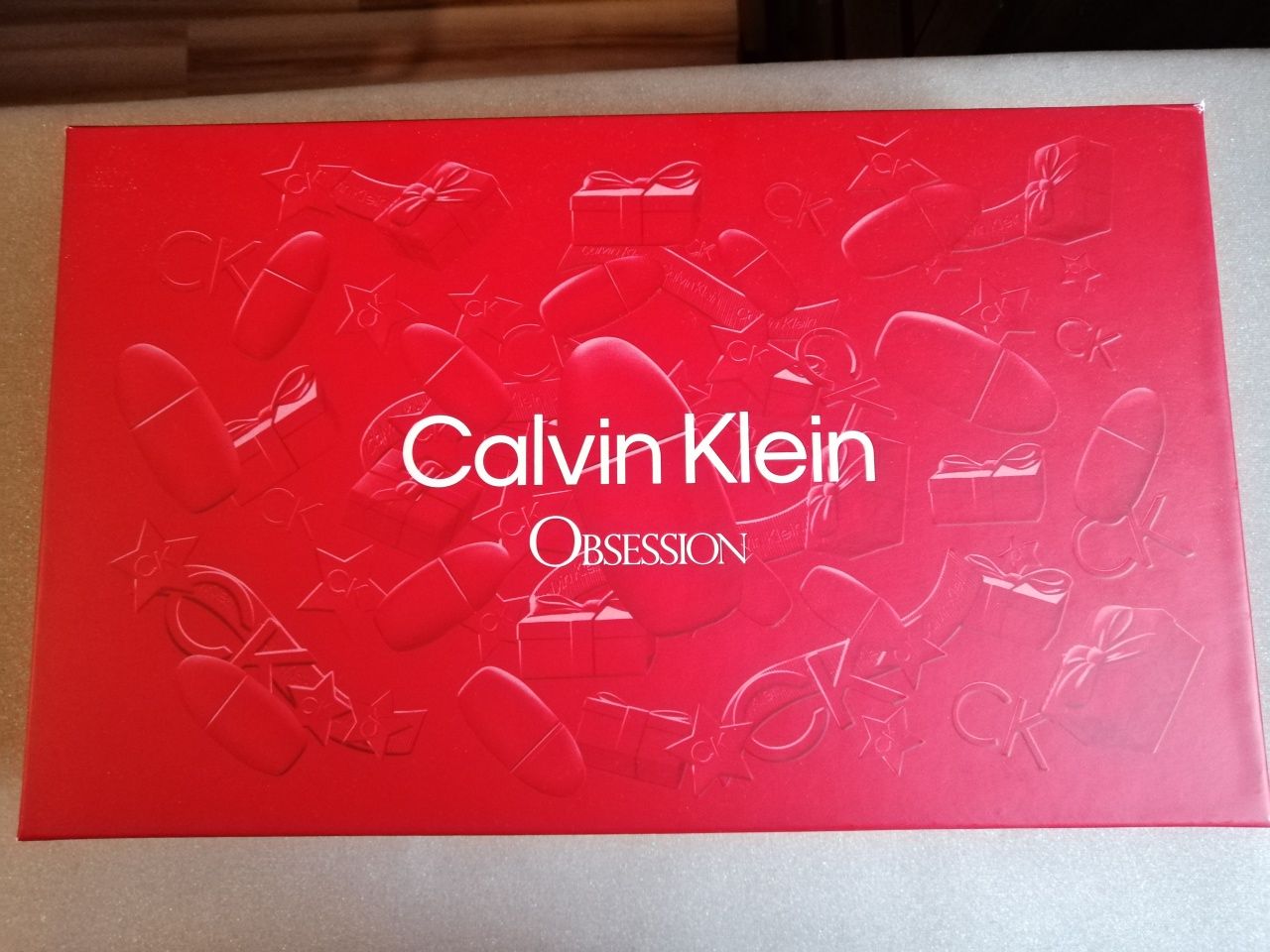 Zestaw  perfumy, balsam i żel  Calvin obsession Klein