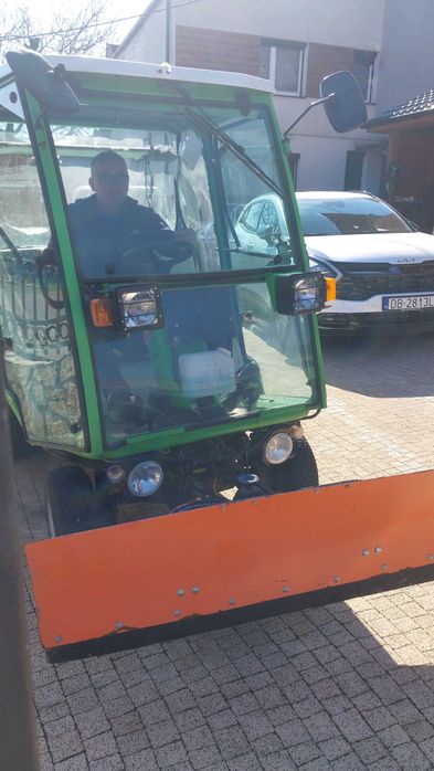 ETESIA 124 4x4 z kabiną, zamiatarka, pług do śniegu Faktura VAT