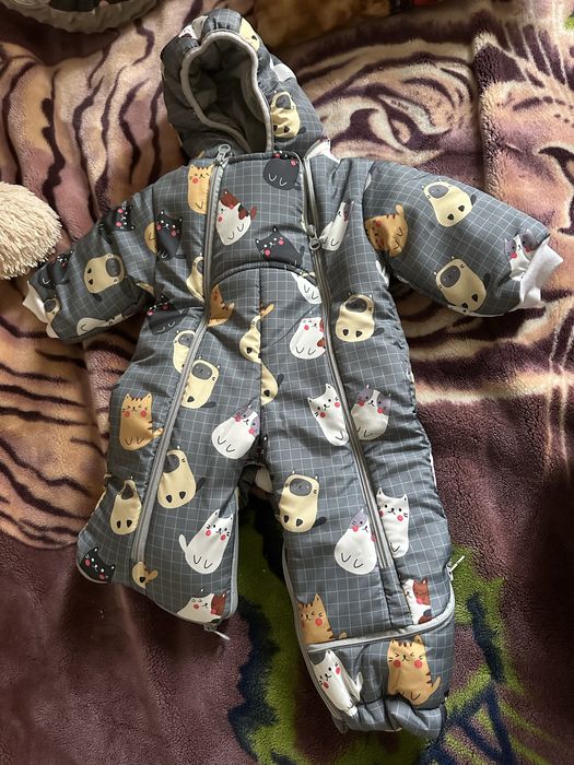 Продам комбінезон немовля 0-12