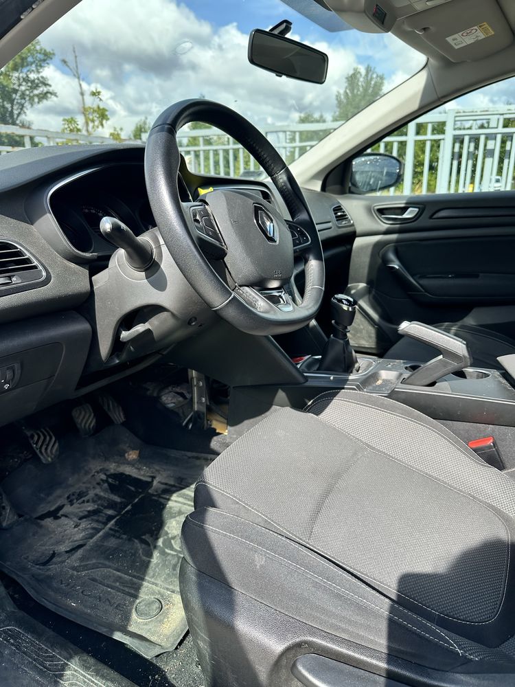 Renault Mégane Hatchback 1.3 TCe o mocy 114 KM z 2019 roku