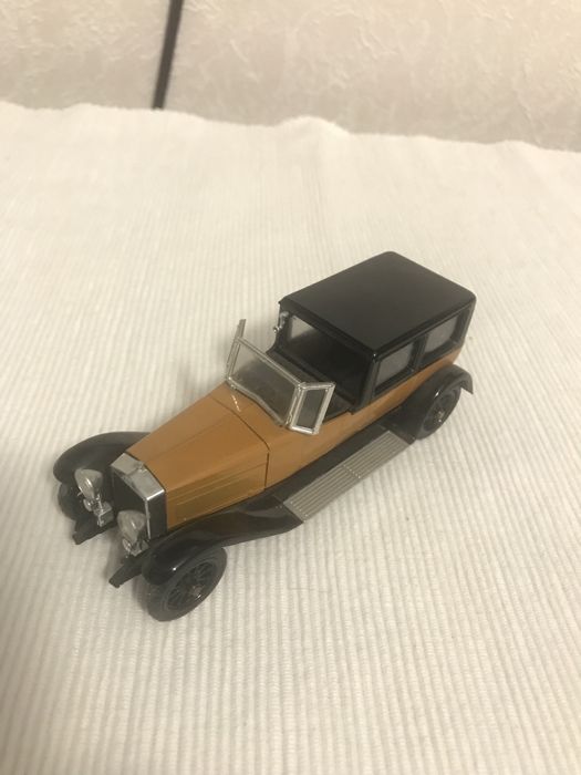 Модель авто супер Фіат 1/43