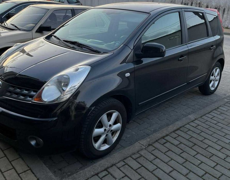 Nissan Note 1.4 de 2009 - gasolina