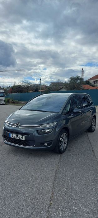Gran Picasso 2015. Carro de família, super conservado e econômico.
