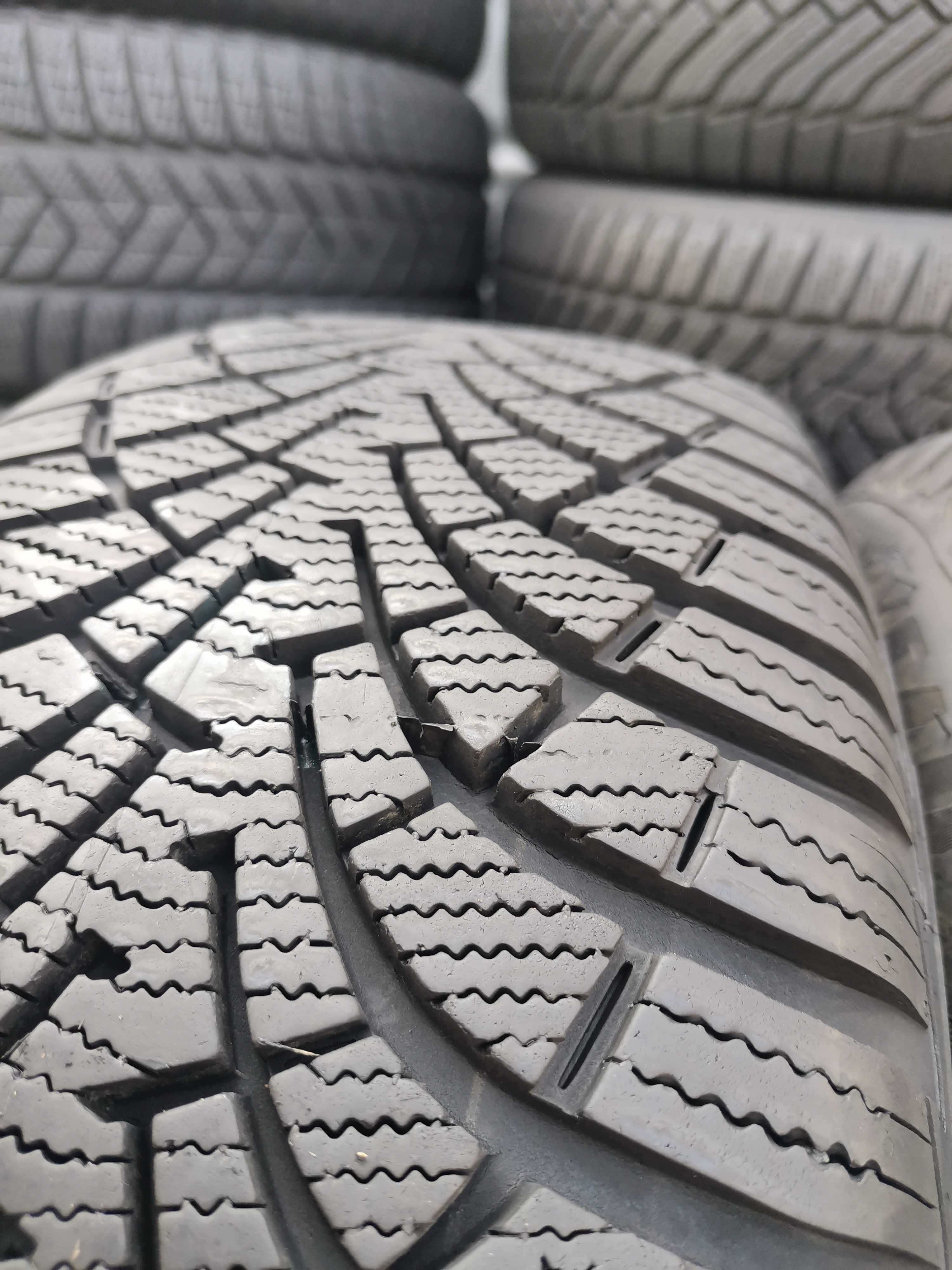 zima Goodyear 205/55/16 z 2022r 8mm 2szt