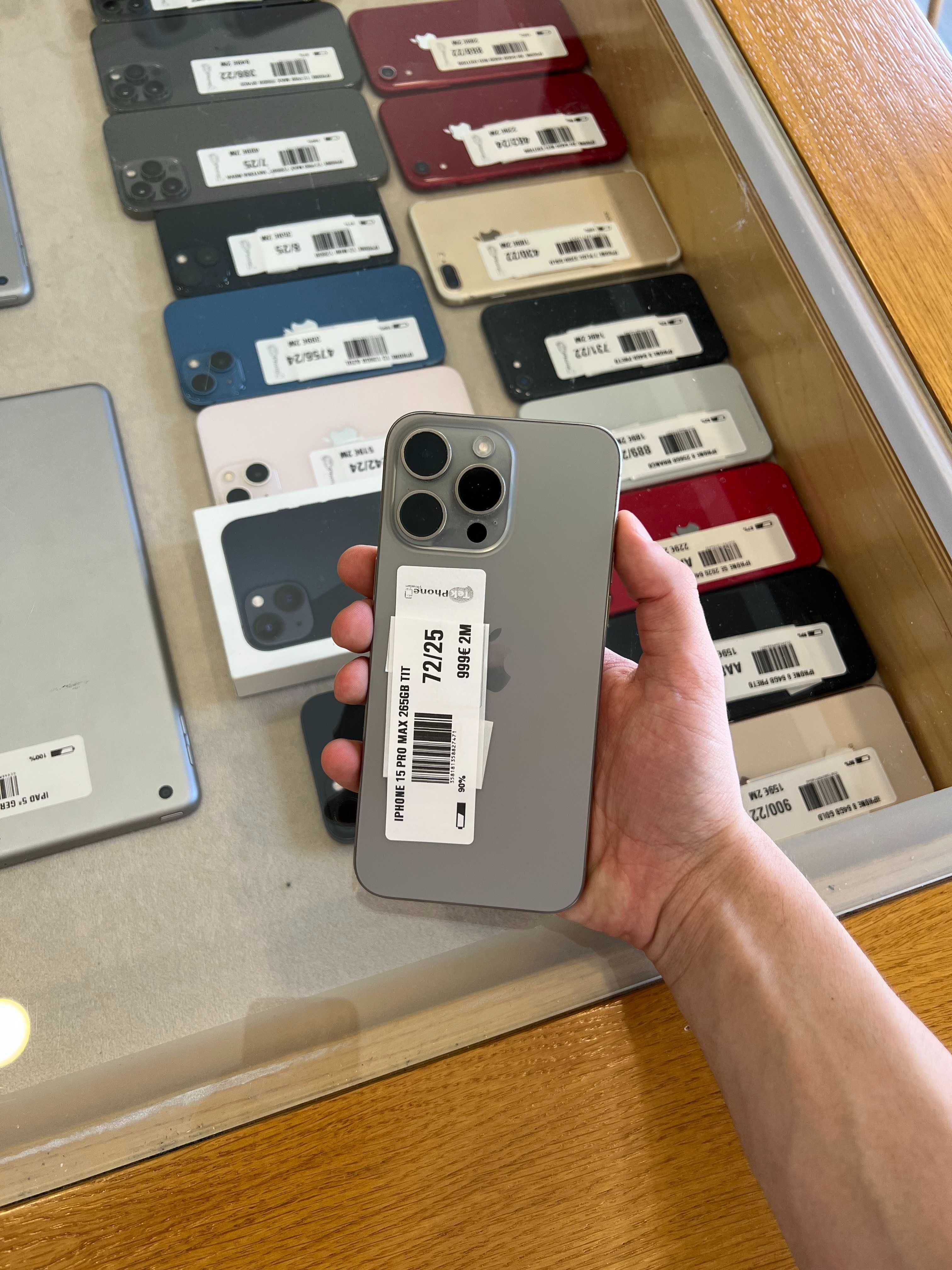 iPhone 15 Pro Max 256GB Titanium Natural
