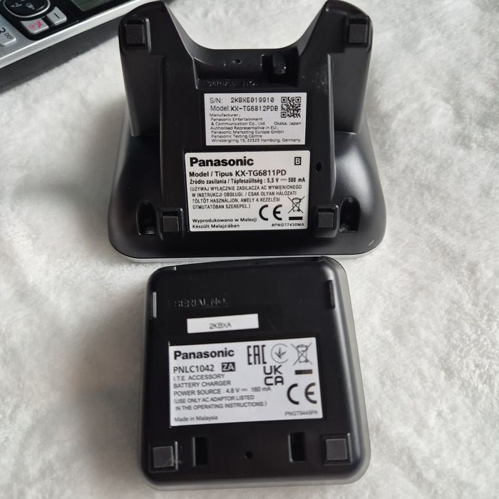 Panasonic KX-TG6812 cyfrowy telefon DECT z 2 słuchawkami