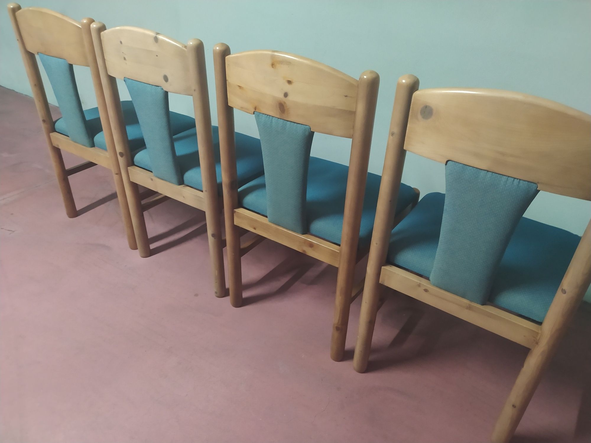 4 Cadeiras vintage em pinho nórdico cor mel