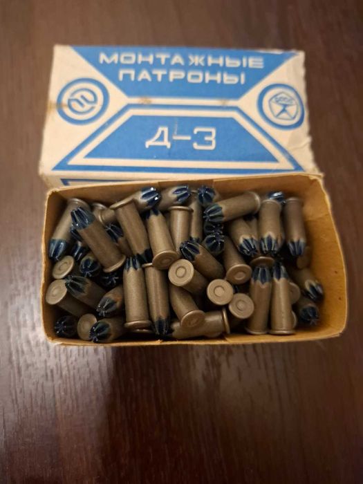 Патроны монтажные Д-3. Упаковка.