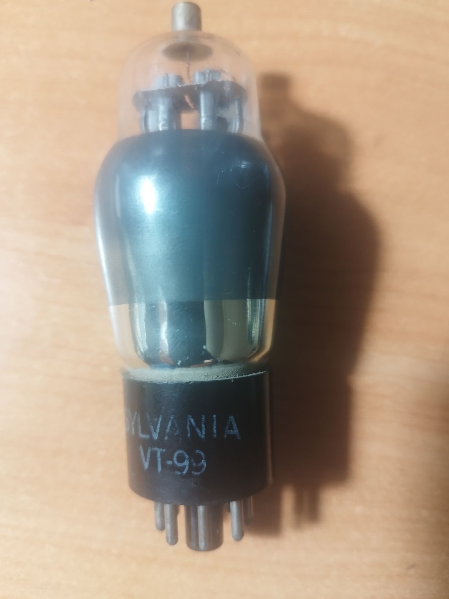 Продам радио лампу Sylvania 6F8G-VT99. Для усилителя, в коллекцию.