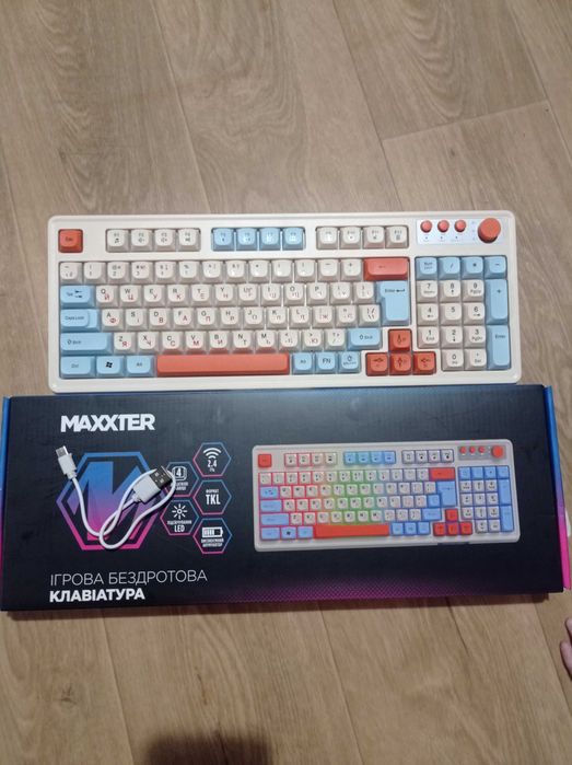 Игровая беспроводная клавиатура