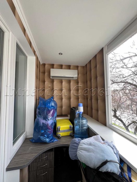 Продам 3 кімнатну квартиру по вул. Богдана Хмельницького