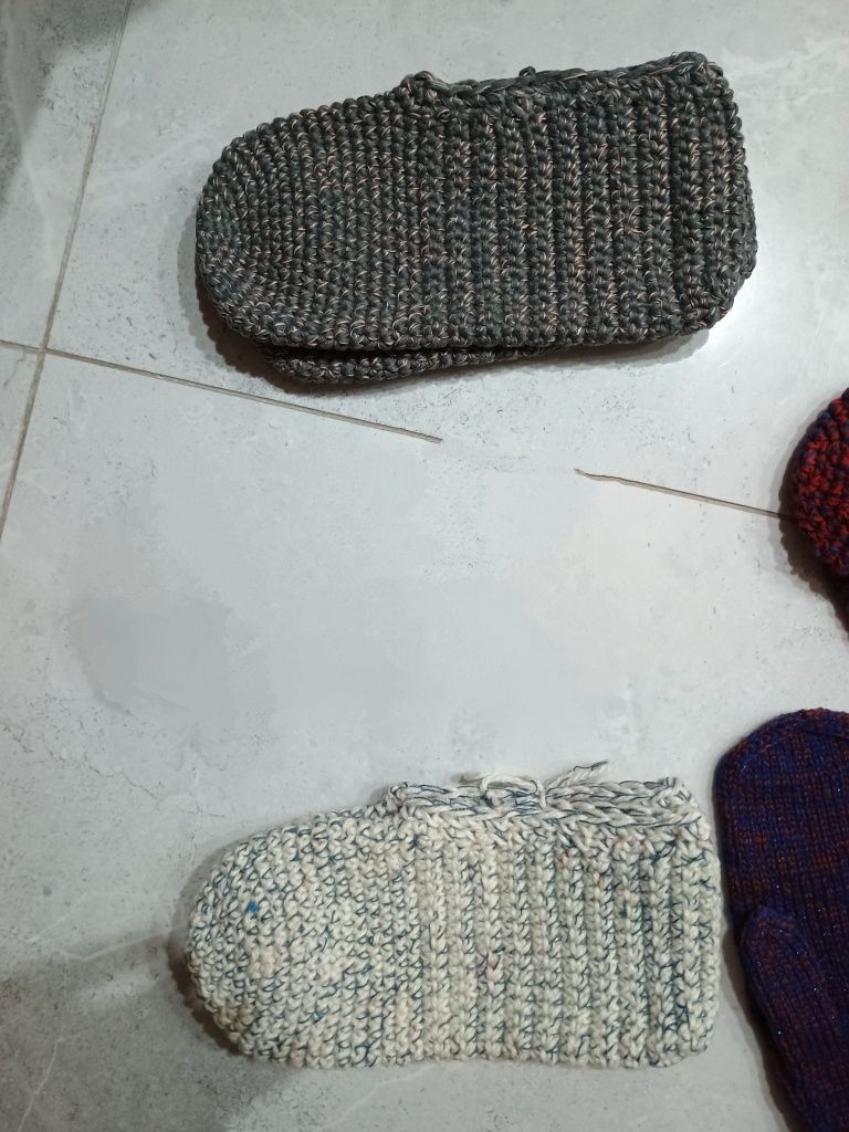 Kapcie wełniane i rękawiczki r.37, 38