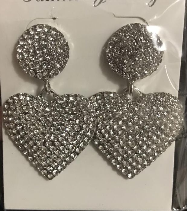 Серьги, серёжки гвоздики сердечки,сердца блестящие с камнями