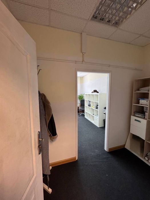 Do wynajęcia lokal 16 m², z meblami