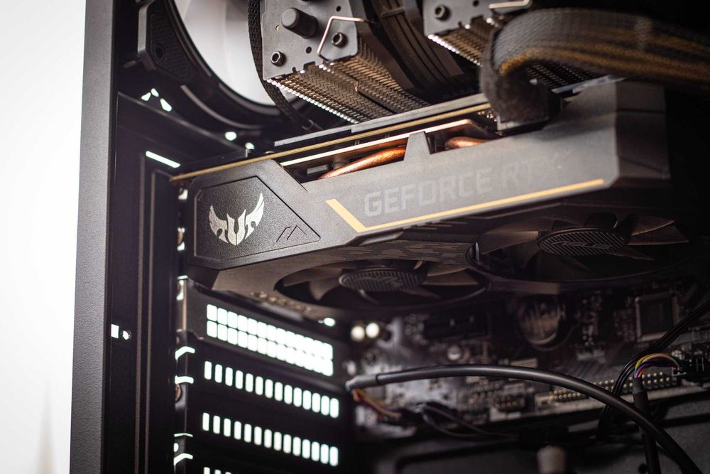 Komputer RTX 2060 ASUS TUF / 16 GB RAM / AMD Ryzen 5 2600X