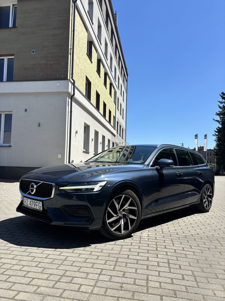 Volvo V60 2.0 Benzyna 250 HP Universal Faktura VAT 23%  ЕКСПОРТ ПДВ 0%