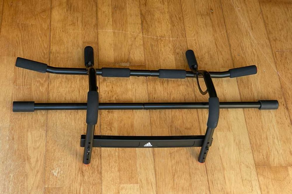 Adidas Pull up Bar Door Gym