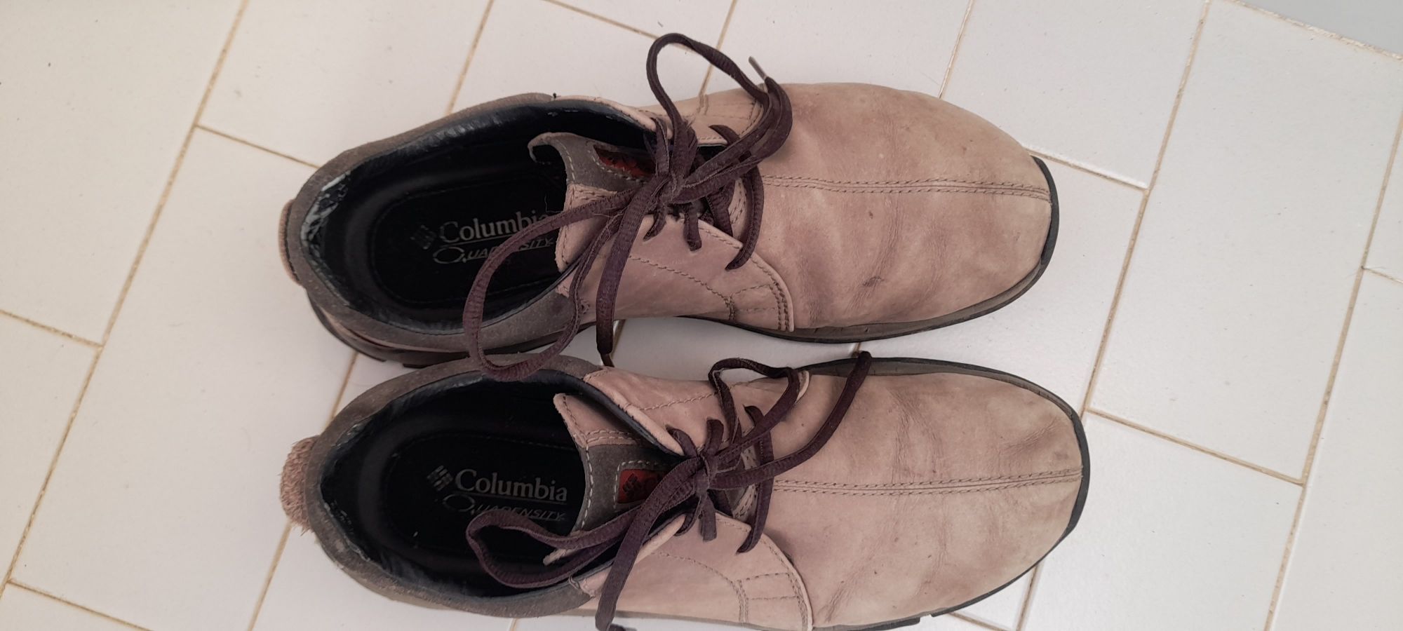 Sapatos da marca Columbia