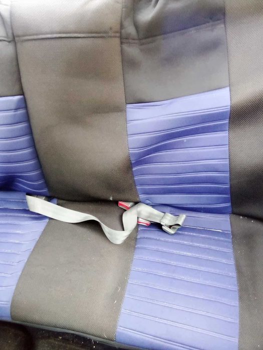 Carro  Mitsubishi Lance de 97 inteiro  ou para peças