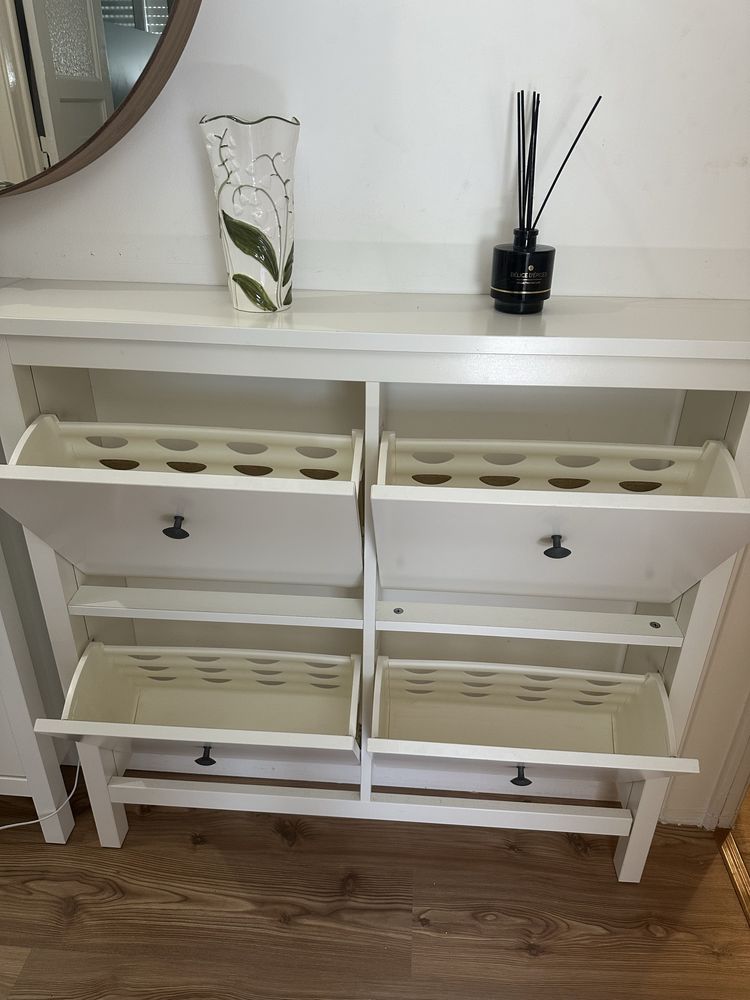 Sapateira IKEA Hemnes