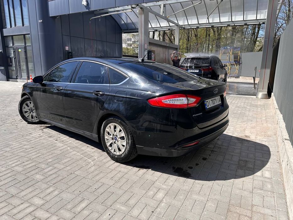 Ford fusion 2014 рік (газ/бензин)
