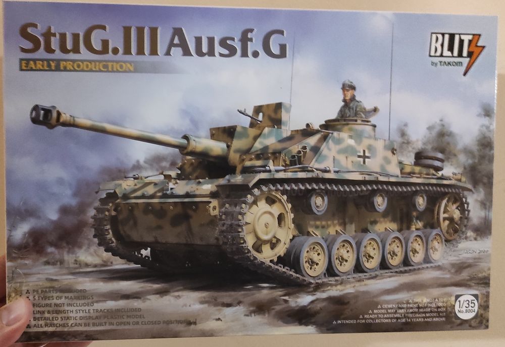 Модель StuG.III Ausf G 1/35 від Takom