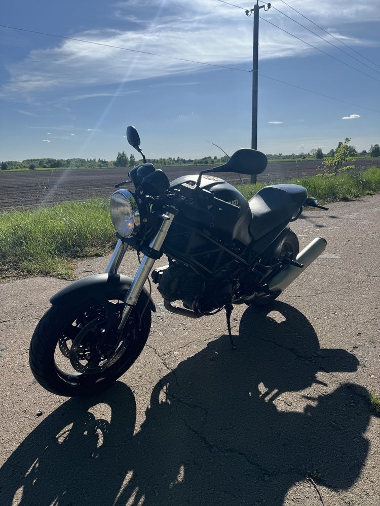 Ducati monster 695