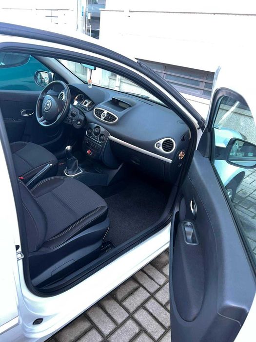 Renault Clio III 1.5 dCi (2012) – Nacional, económico e fiável