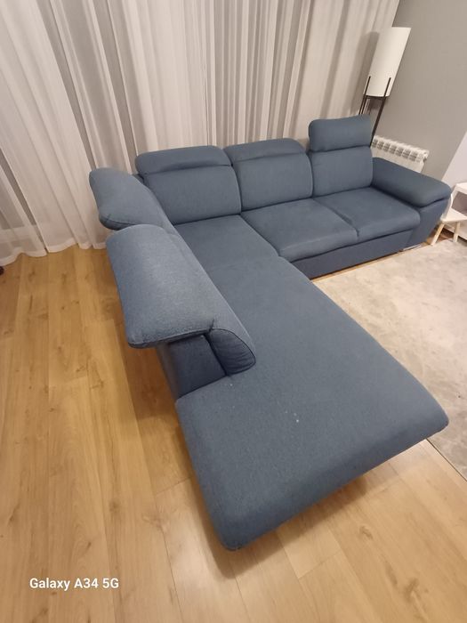 Kanapa narożna z funkcją spania