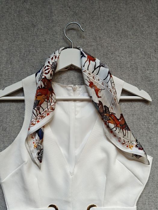 Apaszka jedwabna 100% silk konie koniki