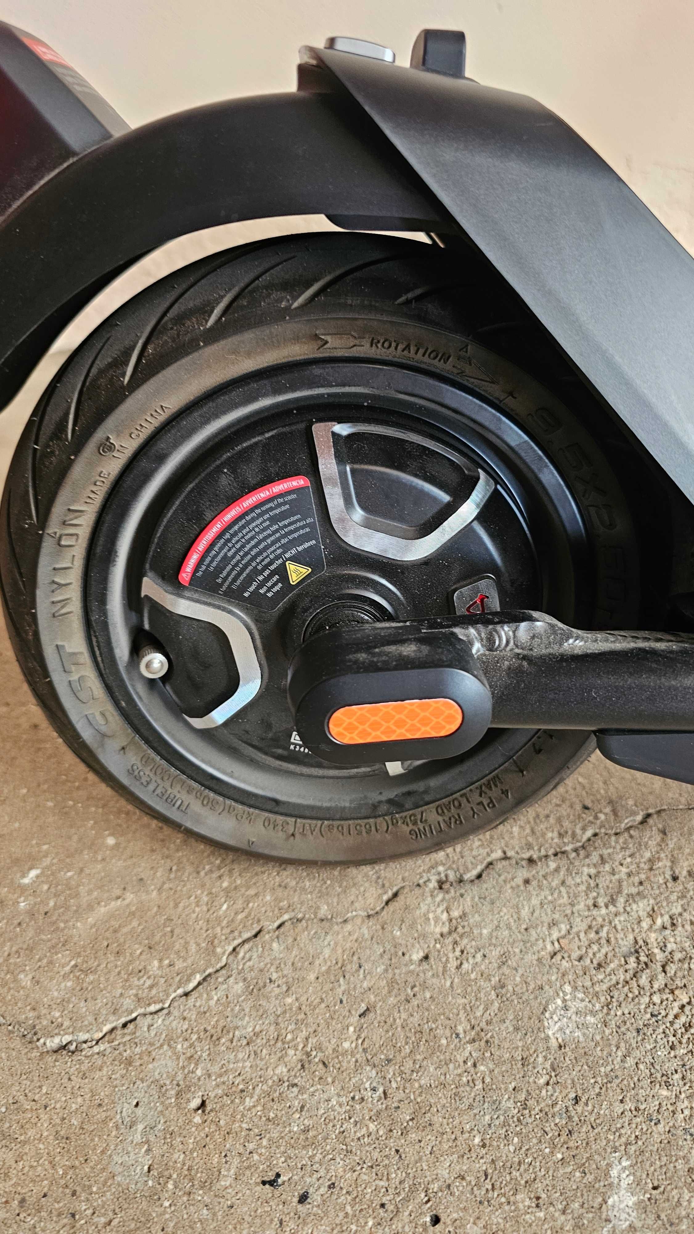 NIU KQi3 Sport Black