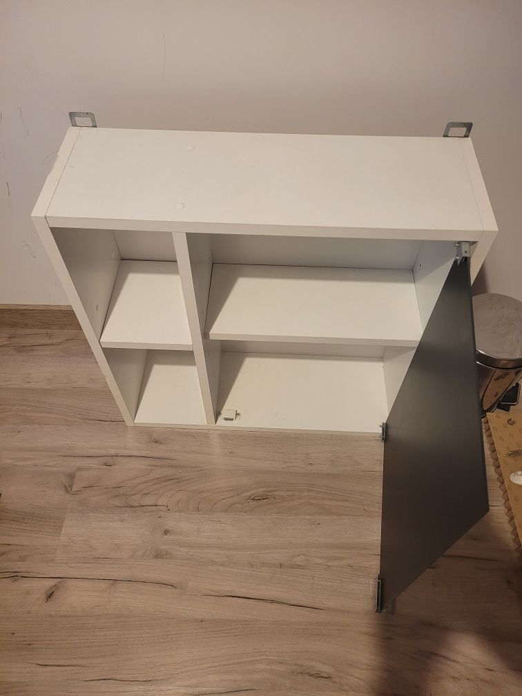 Szafka łazienkowa z lustrem, stan bdb