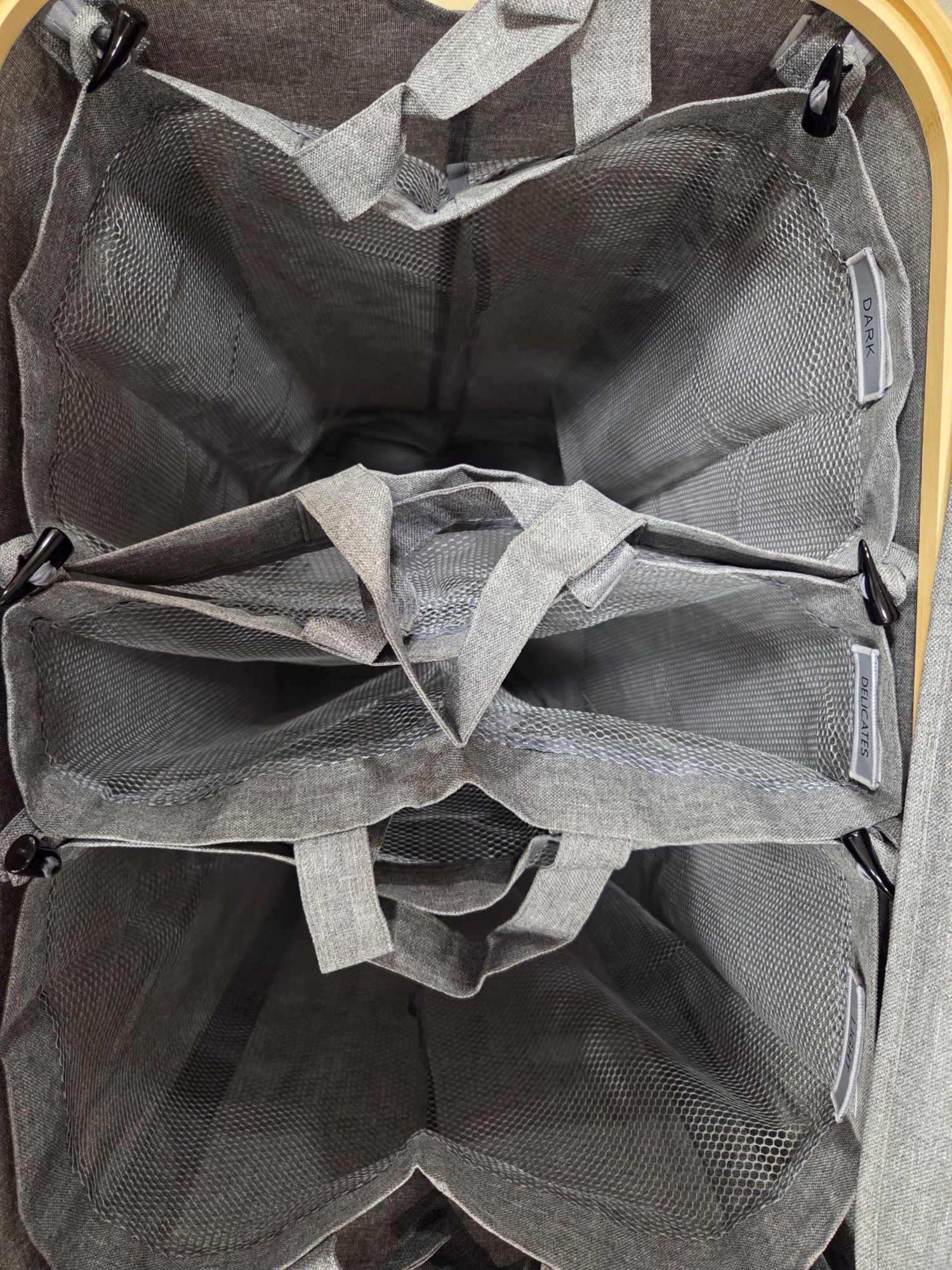 Cesto roupa suja com 3 divisões 160 l