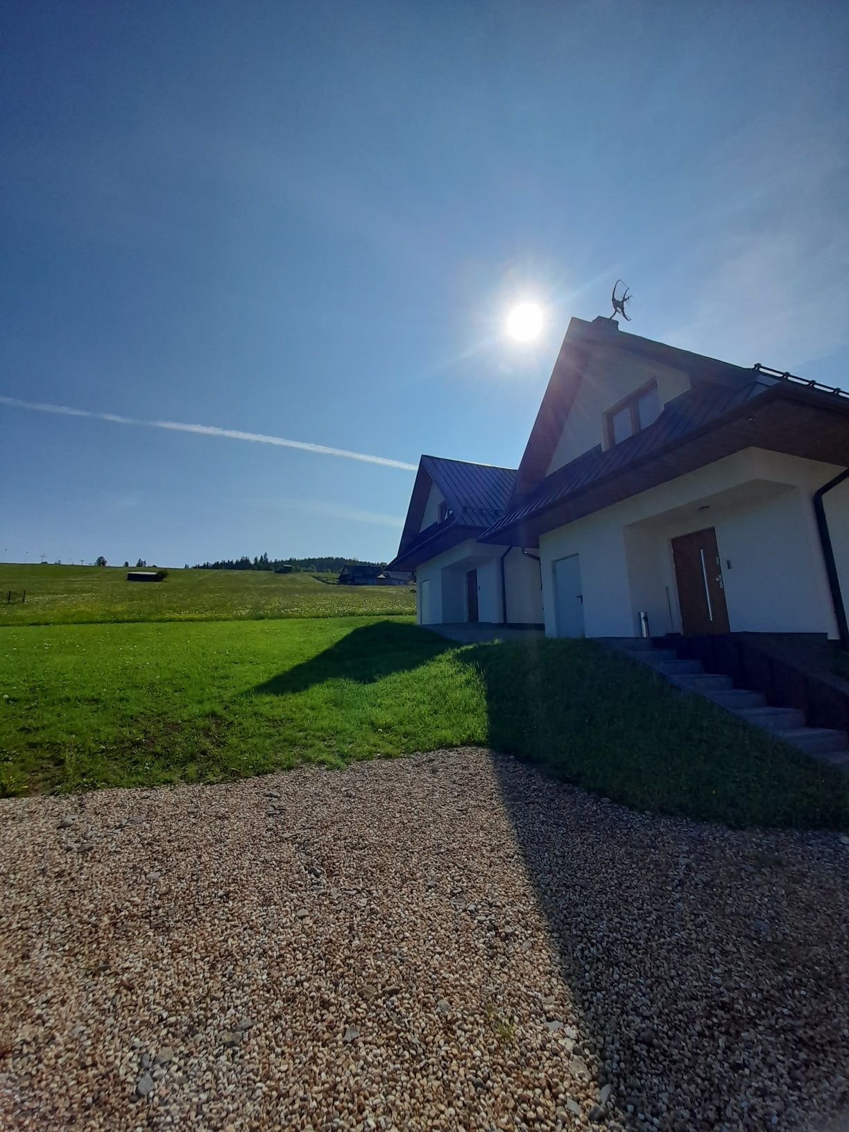 Domki nad Borem z widokiem na góry