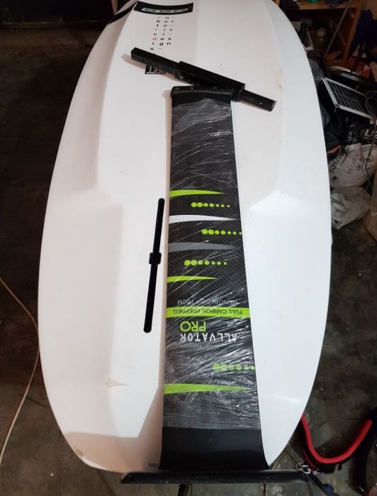 Mastro carbono para wingfoil kitefoil surffoil
Gong carbono 75c