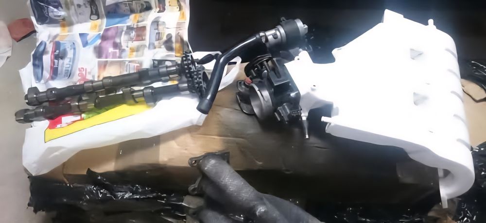 Kolektor ssący 2,9 VR6 ABV