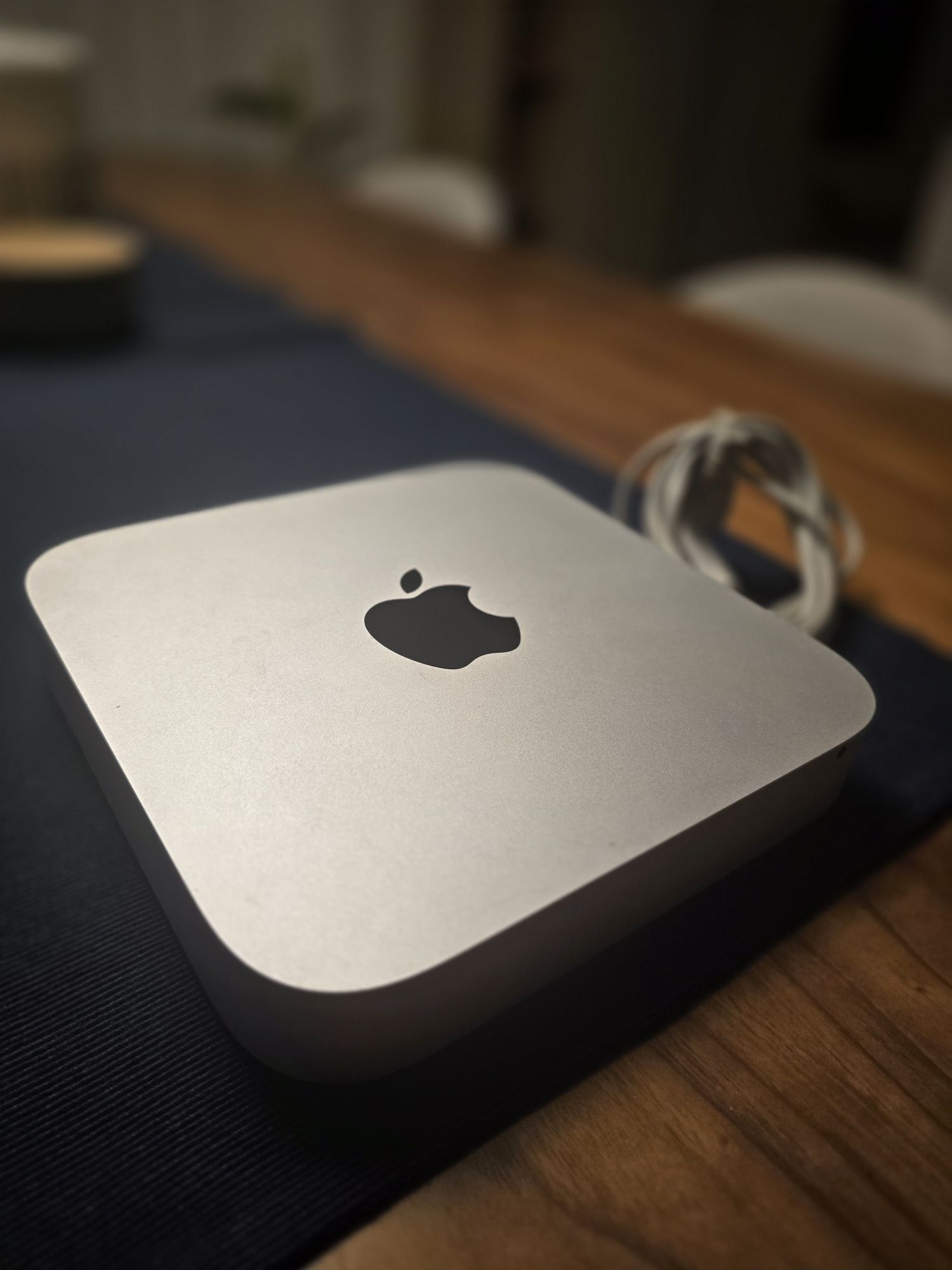 MacBook Mini 2014 i5 16GB 750GB SSD c/NOVO