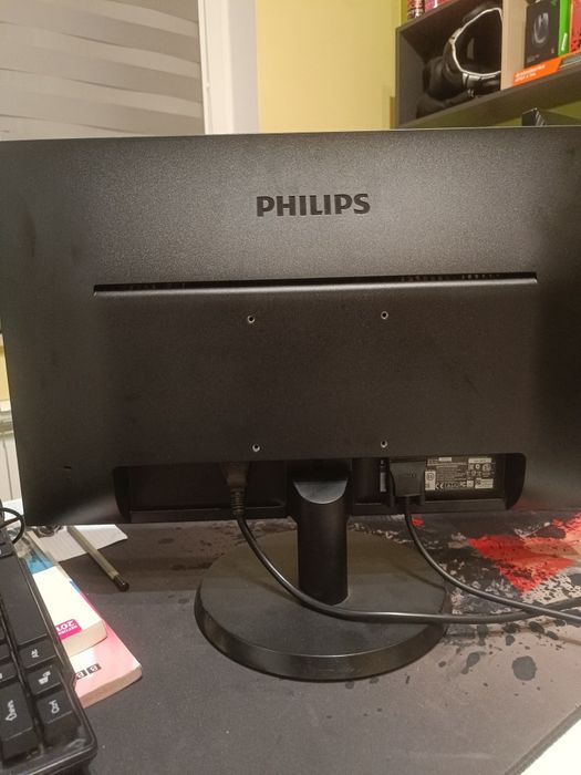 Monitor z Philips 223V5L