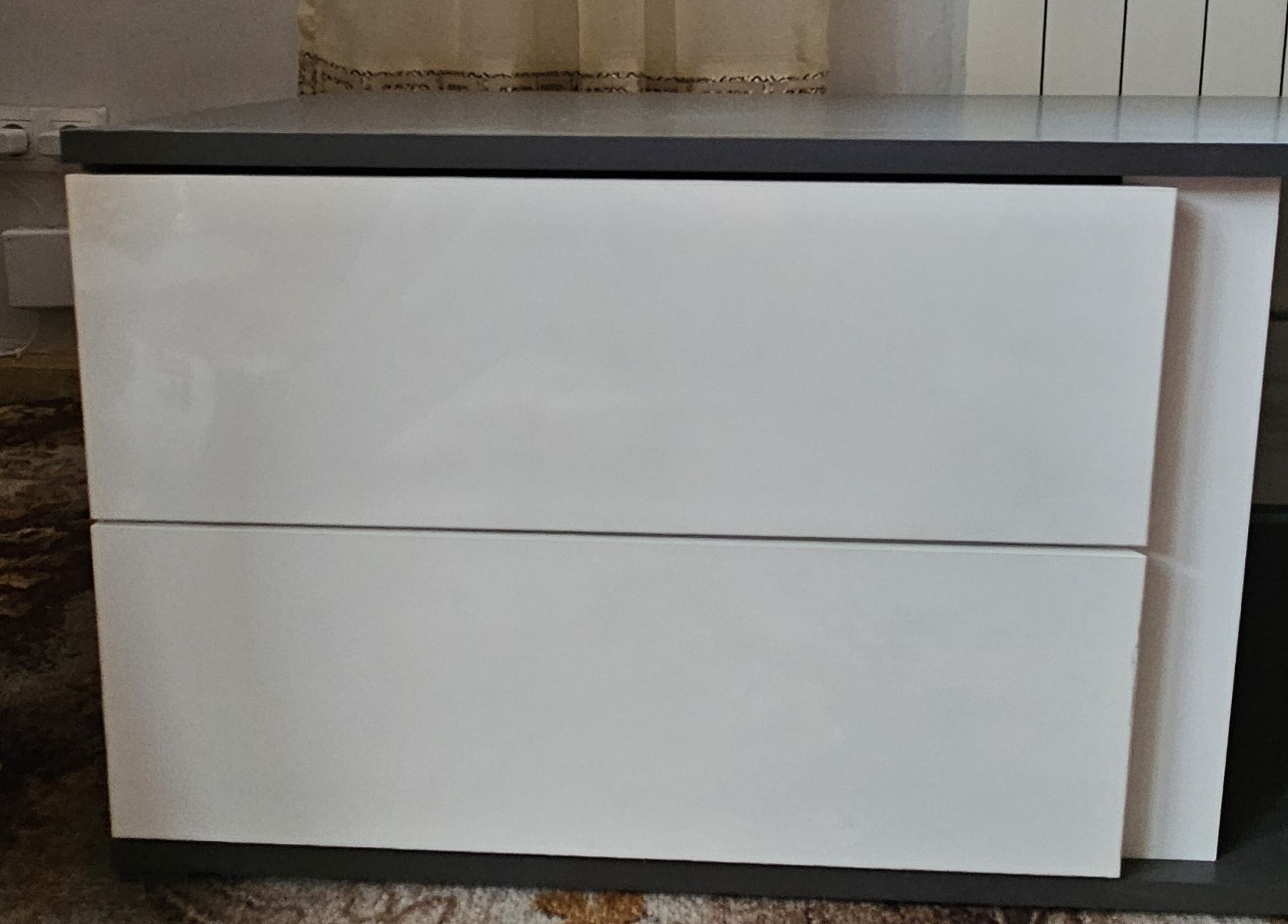 Szafka rtv z LED