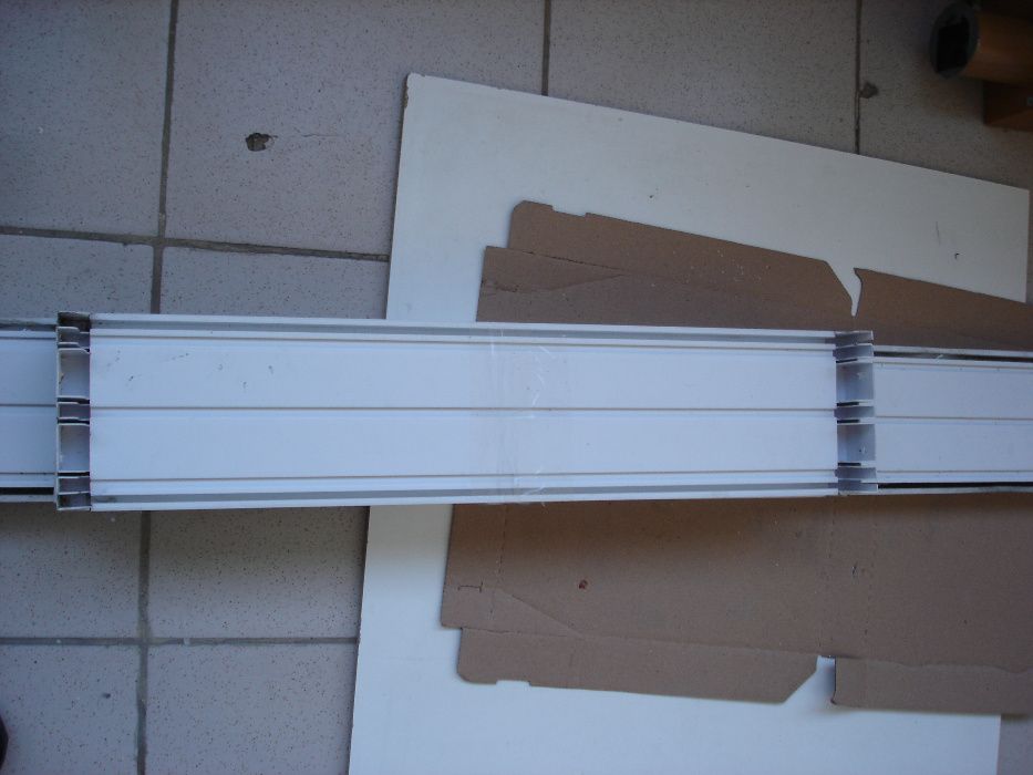 Карниз потолочный пластиковый, 296смх13 см (2шт) и 60смх13см (2 шт)